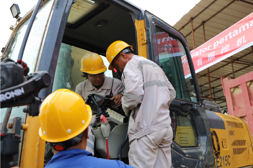 8f517952ab1a4da8a921726656174f39